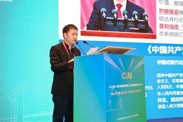 1780364155296949.jpg 周歆昊2.jpg