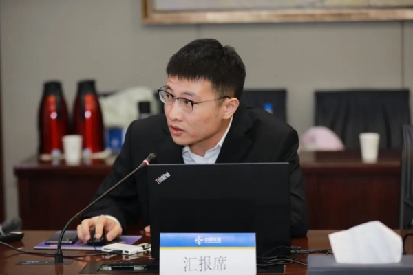 1780364839434252.jpg 李旭3.jpg